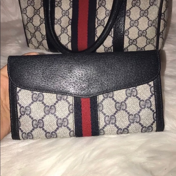 Authentic Gucci bag with matching wallet - Picture 4 of 4
